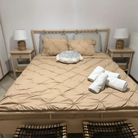 Mare Monte 1 Apartament Parasporos