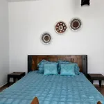 Mare Monte 1 아파트 파라스포로